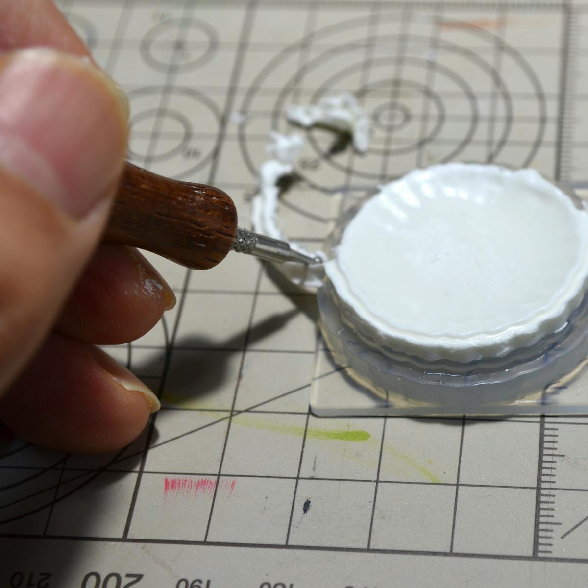 市販のシリコン型でお皿を作ってみました ｖｏｌ １ くじら亭のミニチュアものづくり ミニチュアフードコレクション